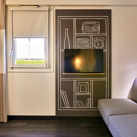 Ibis La Roche Sur Yon Vendespace 3*