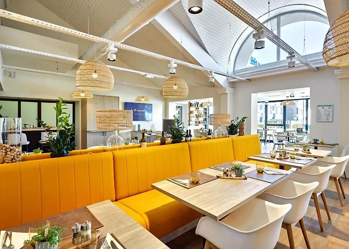 Ibis La Roche Sur Yon Vendespace ميورو لو كابْتيفْ