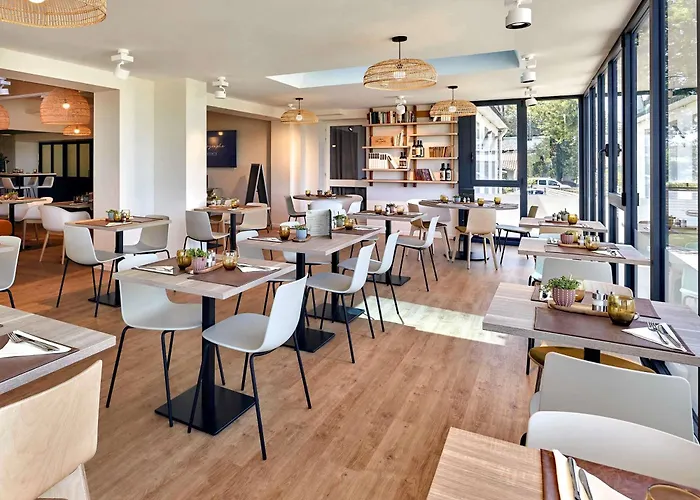 Ibis La Roche Sur Yon Vendespace ميورو لو كابْتيفْ