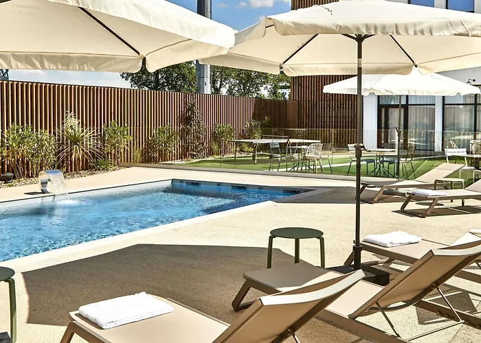 Ibis La Roche Sur Yon Vendespace فندق