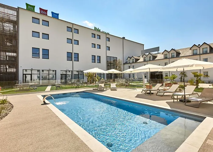 فندق Ibis La Roche Sur Yon Vendespace ميورو لو كابْتيفْ