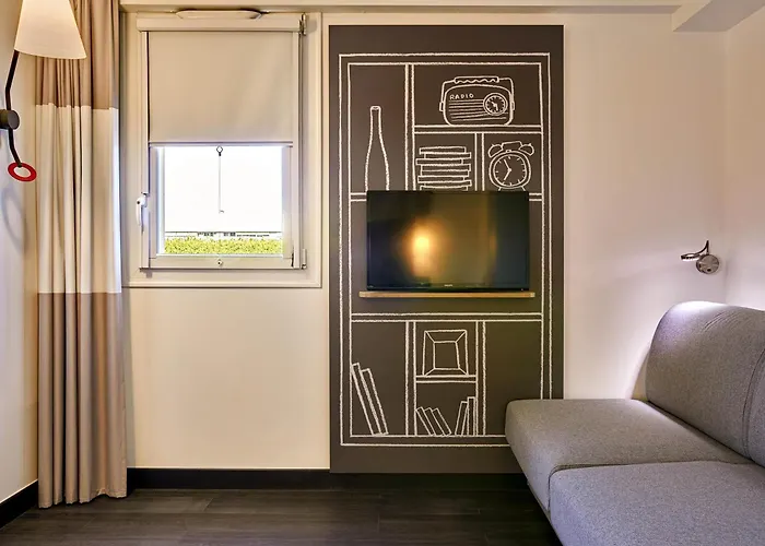 Ibis La Roche Sur Yon Vendespace 3*