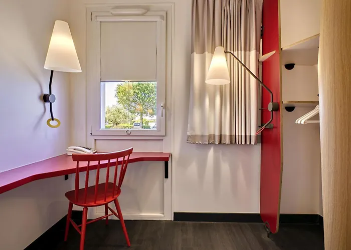 فندق Ibis La Roche Sur Yon Vendespace 3*