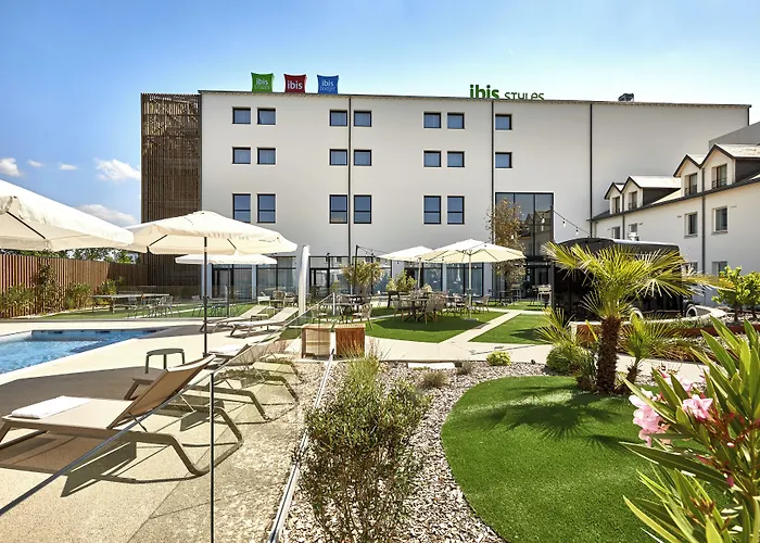 Ibis La Roche Sur Yon Vendespace ميورو لو كابْتيفْ